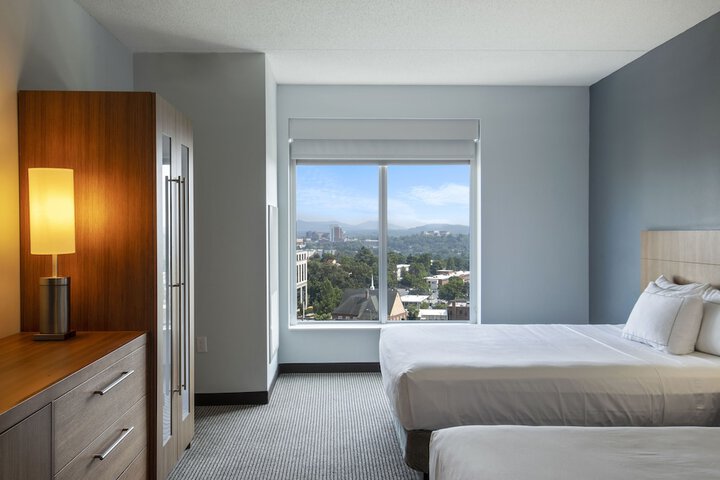 Room 22 of 85