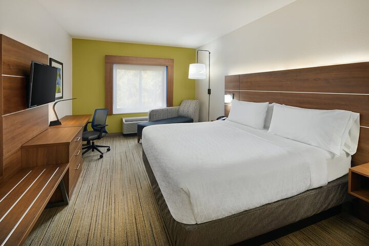 Room 15 of 42