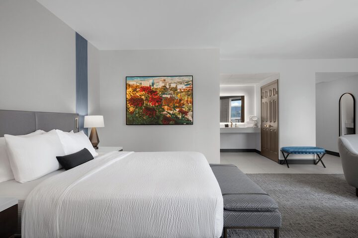 Hotel 43
