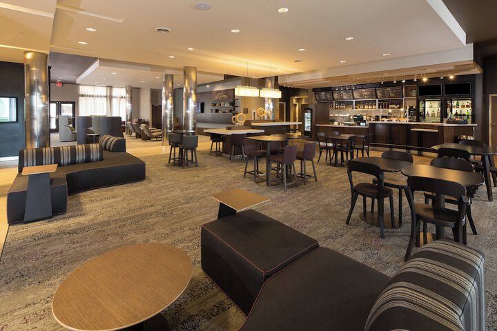 Hotel Interior 11 of 37