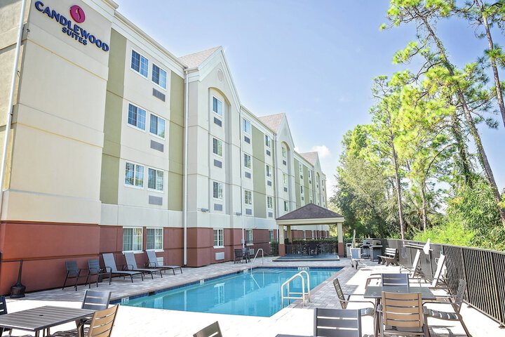 Pool 5 of 42