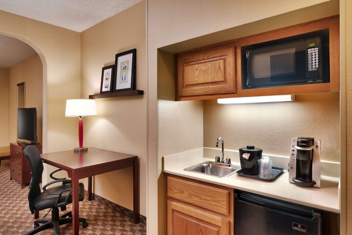 Room 30 of 37