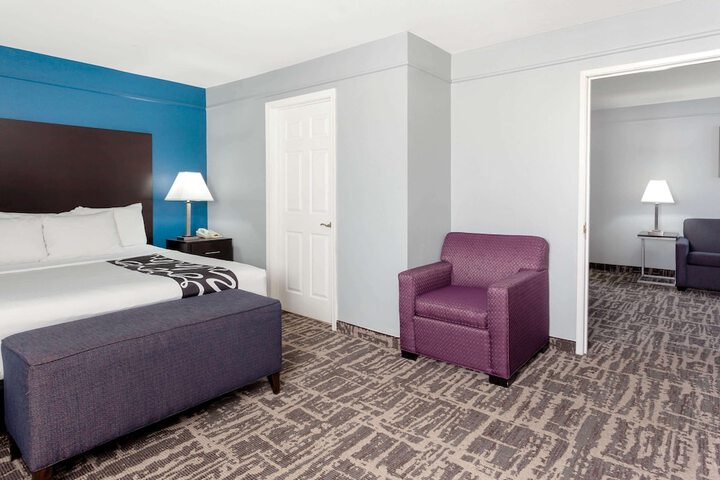 Room 29 of 47