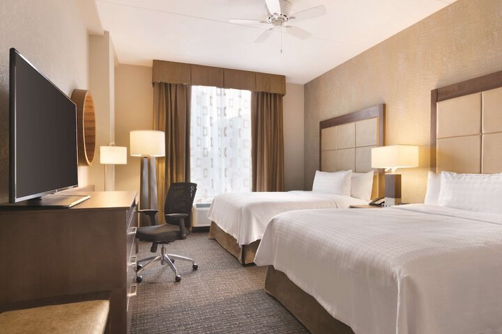 Room 16 of 35