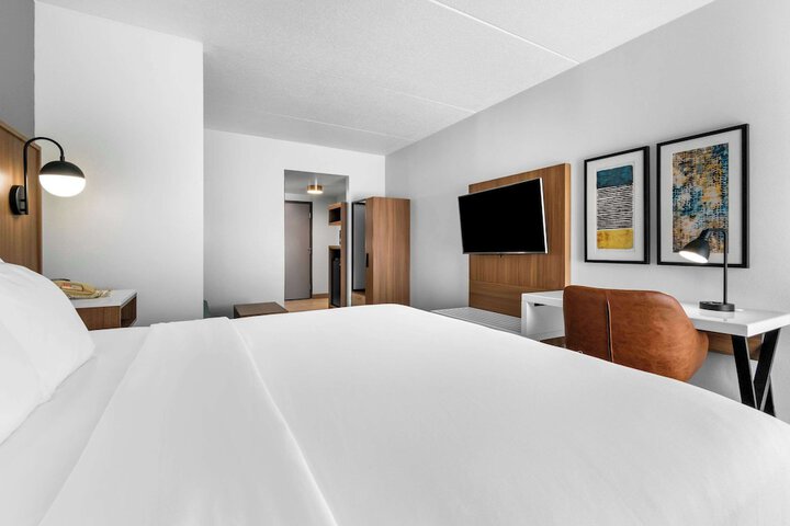 Room 16 of 29