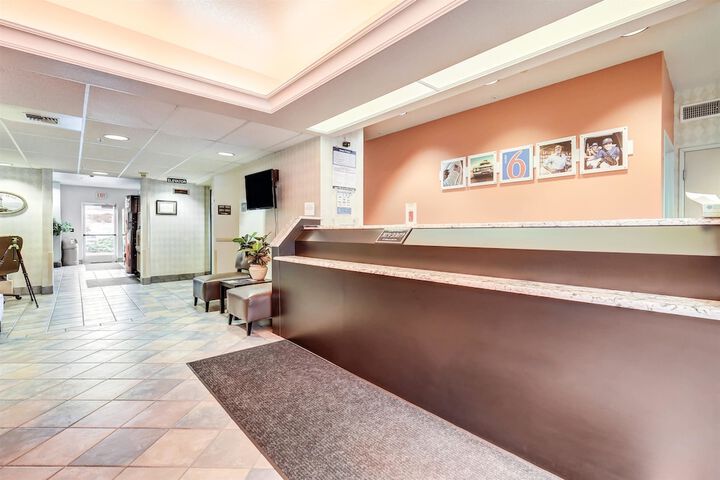 Hotel Interior 4 of 34