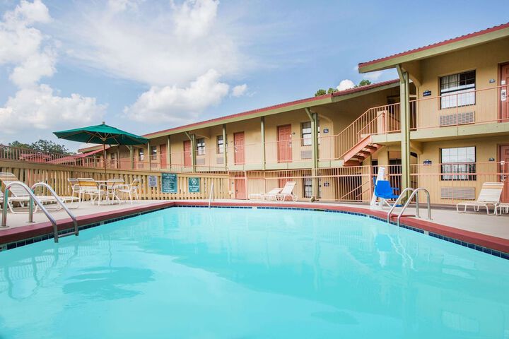 Pool 2 of 21