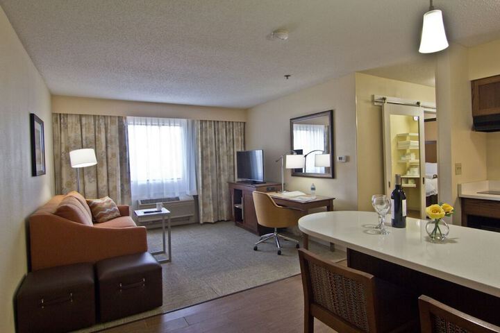 Room 47 of 74