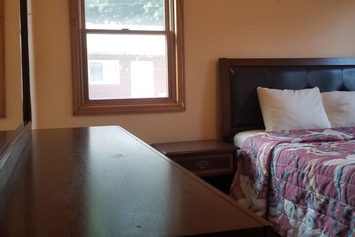 Room 75 of 107