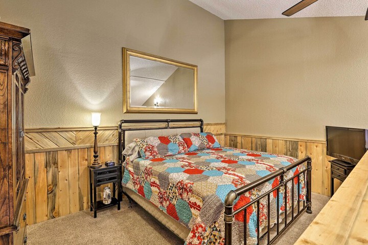 Granby Condo w / Pool Access Near Hiking & Skiing!