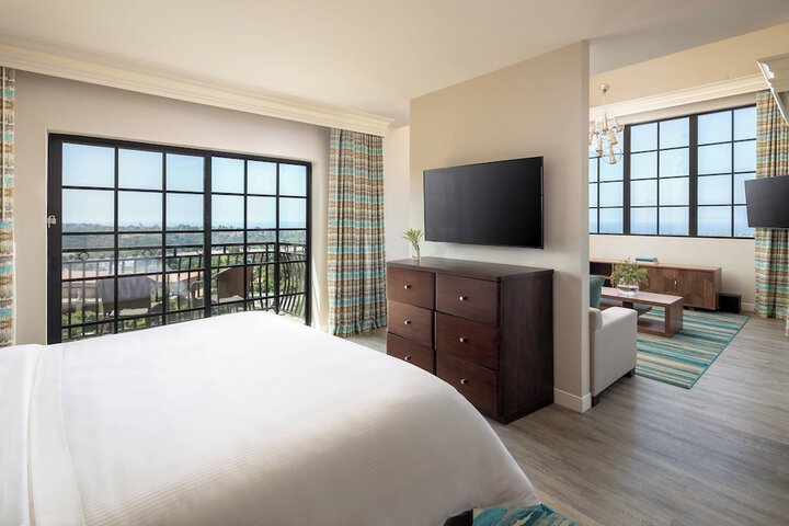 Room 46 of 85