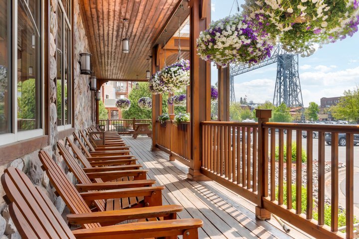 Lift Bridge Lodge an Ascend Collection Hotel