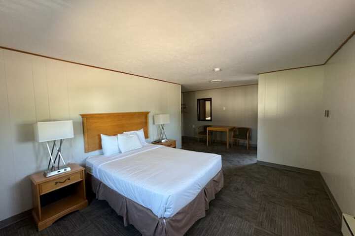 Room 13 of 13