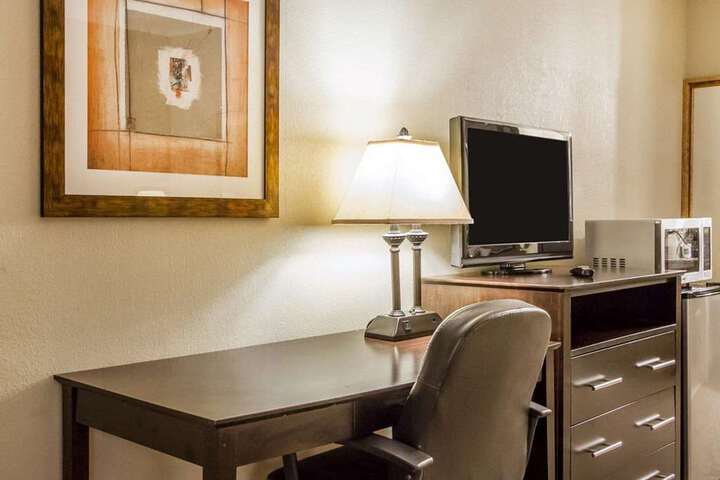 QUALITY INN AND SUITES