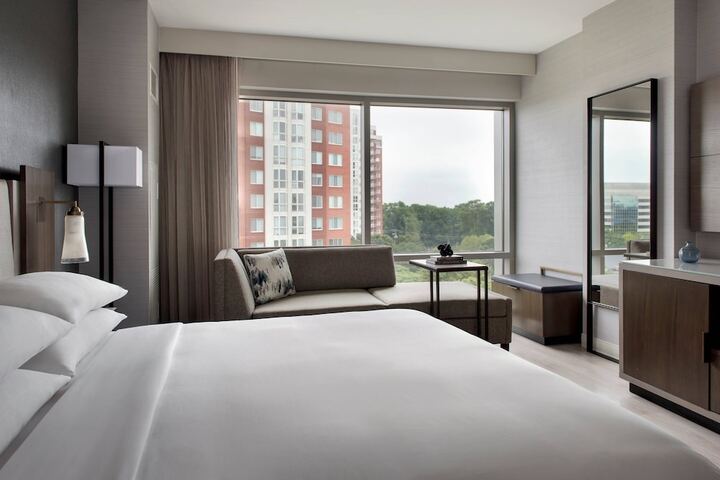Room 19 of 70