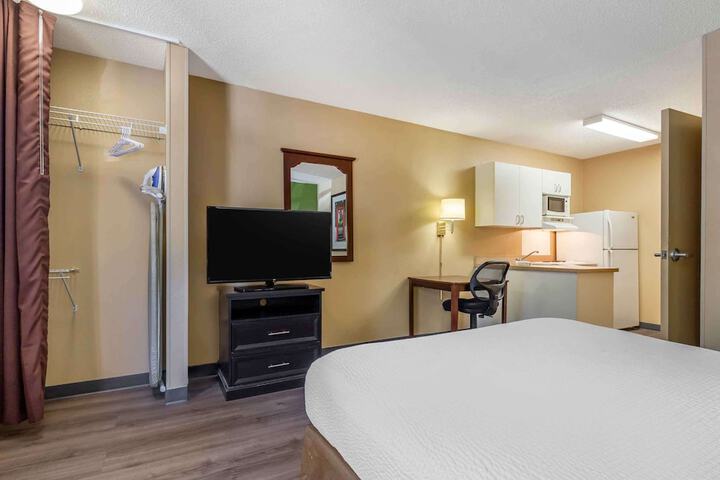 Room 19 of 27