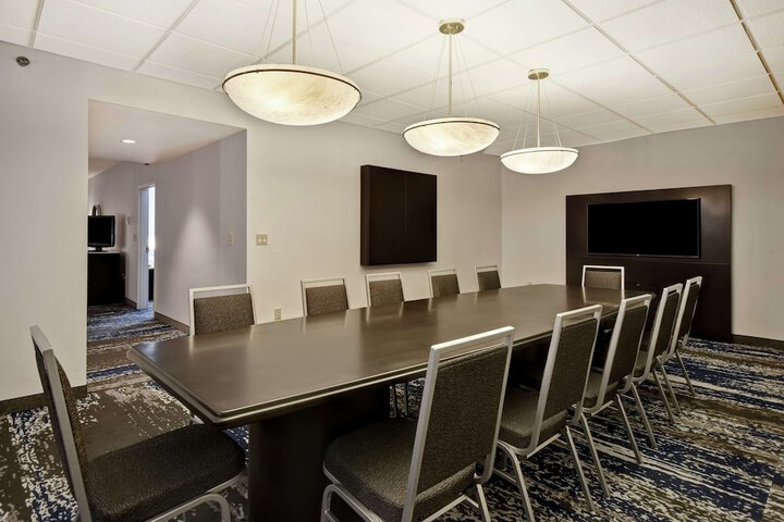 Embassy Suites Charleston