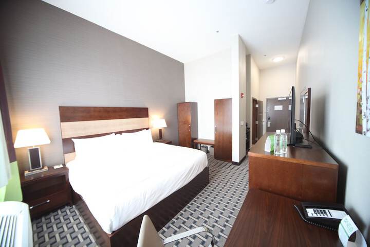Room 15 of 53