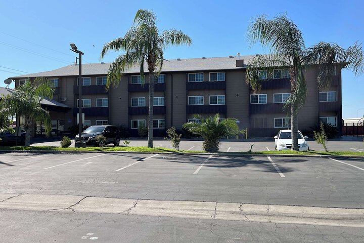 Studio 6 Suites Delano CA