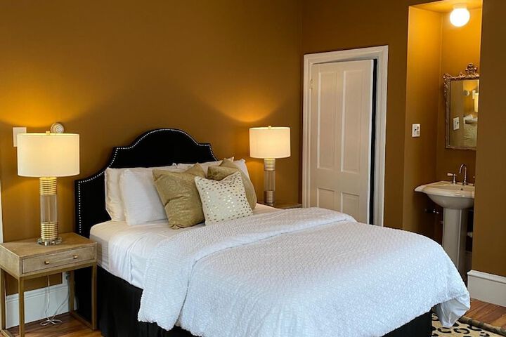 Room 26 of 37