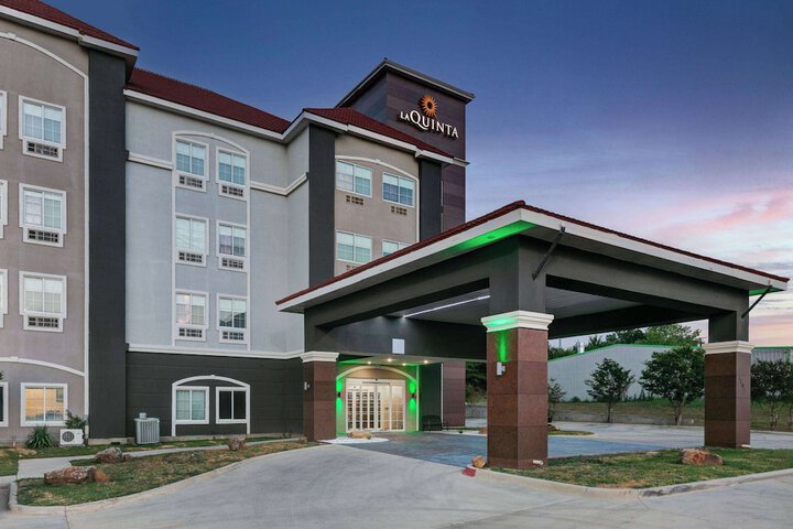 Hotel 3 of 43