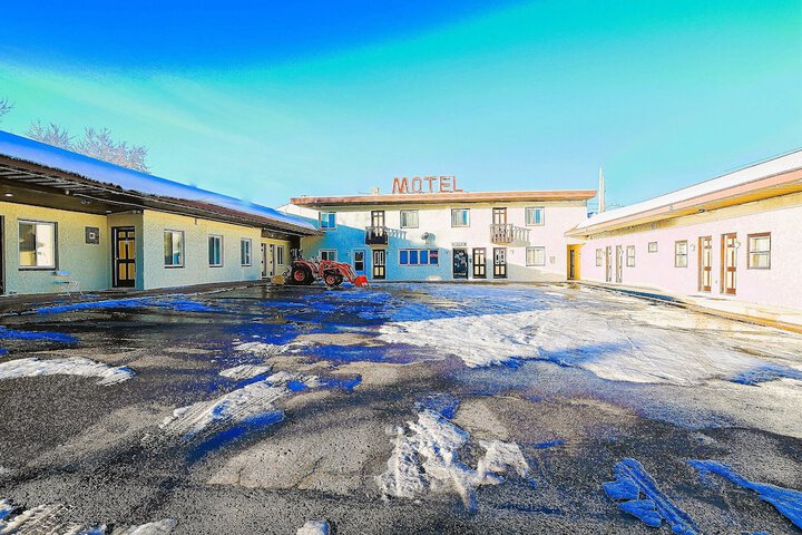 Hotel 6 of 48
