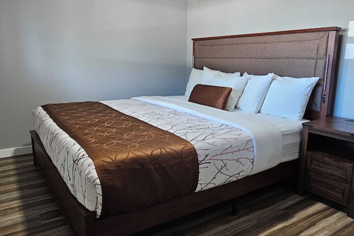Olympic Suites Inn