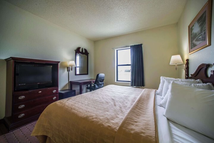 Room 15 of 18