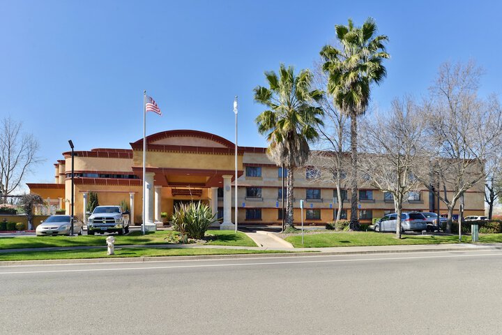Hotel 8 of 60