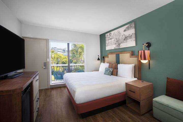 Room 7 of 23