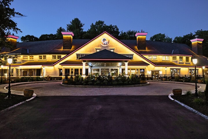 Hotel 2 of 39