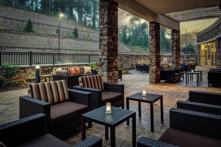 Courtyard Boone
