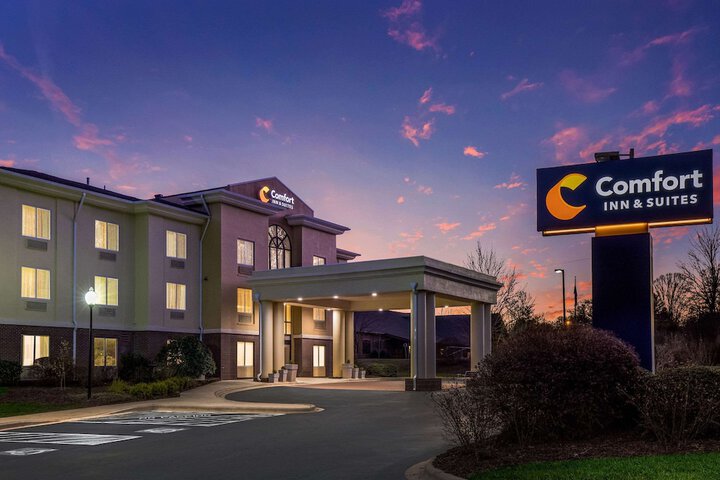Comfort Inn & Suites Brevard North