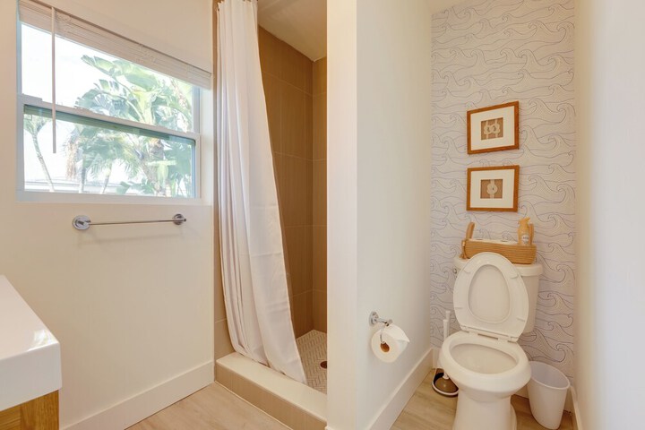 Intracoastal Getaway! North Palm Beach Apartment
