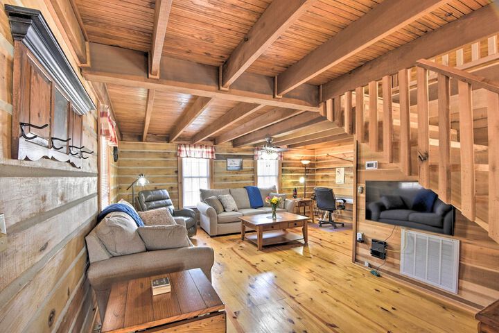 The Lake Place Cabin w / Golf Cart & Free Kayaks!