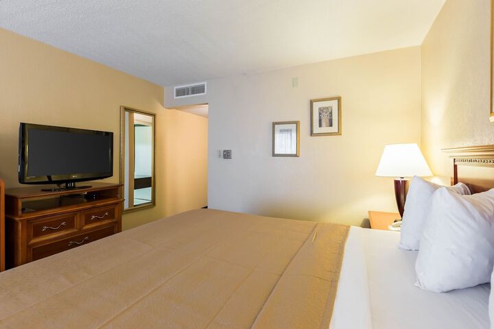 Room 36 of 54