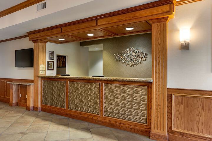 Hotel Interior 10 of 39