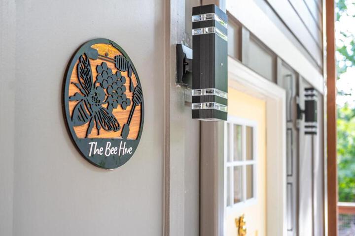 NEW Beehive Tree House Retreat