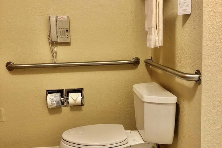 Room 17 of 42