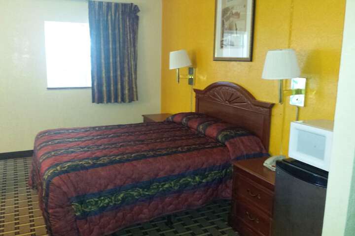 Room 12 of 51