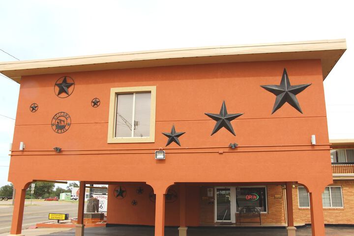 Western Motel