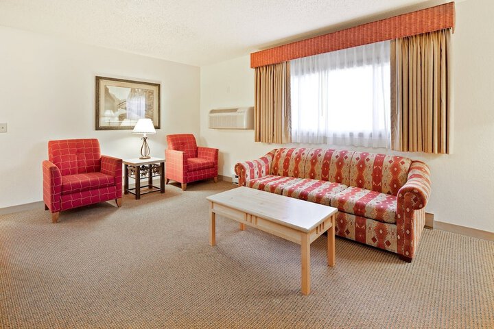 Room 15 of 27