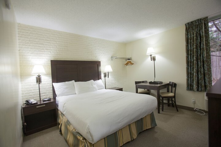 Room 19 of 32