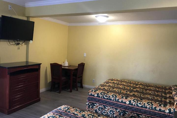 Colony Inn Motel