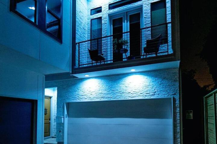 Montrose Guesthouse Suites by Dunyha