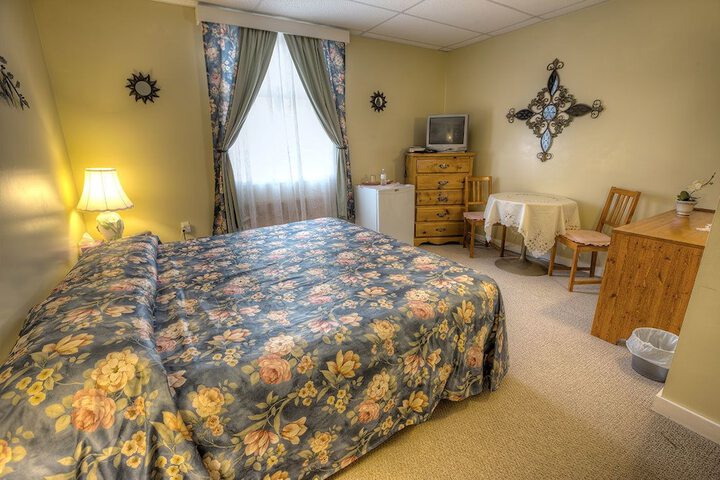 Room 11 of 30