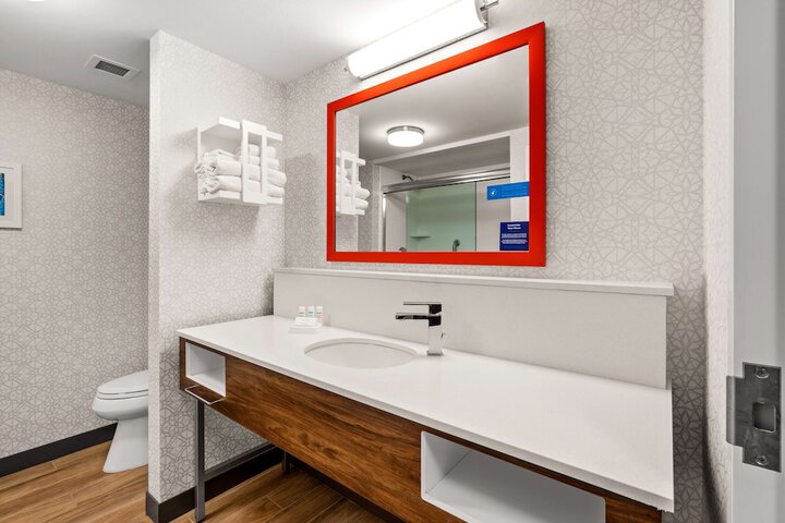 Hampton Inn & Suites Fairbanks