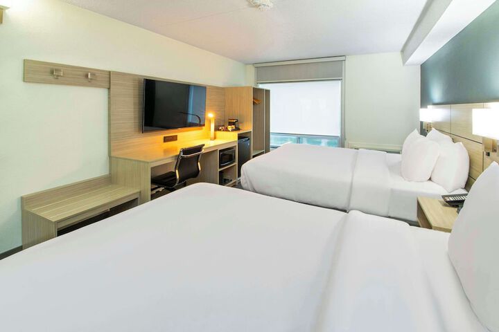 Room 37 of 64
