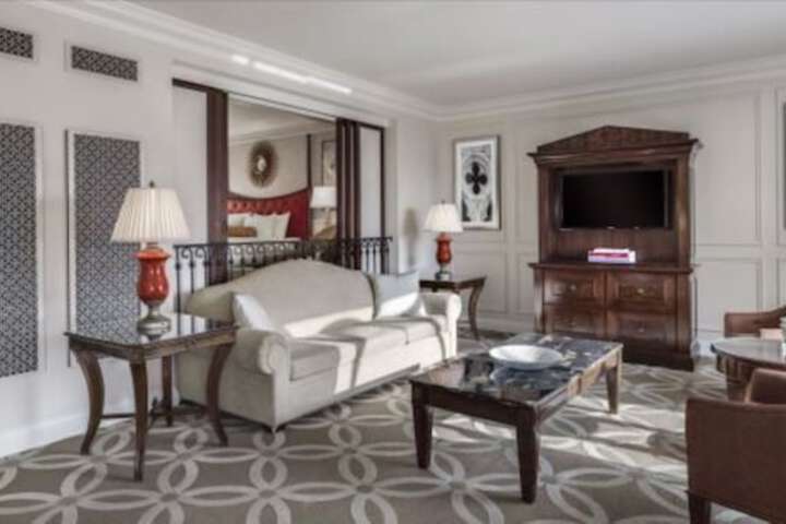 Room 38 of 114