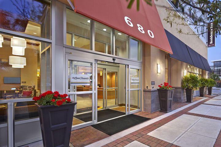 Hotel 2 of 42